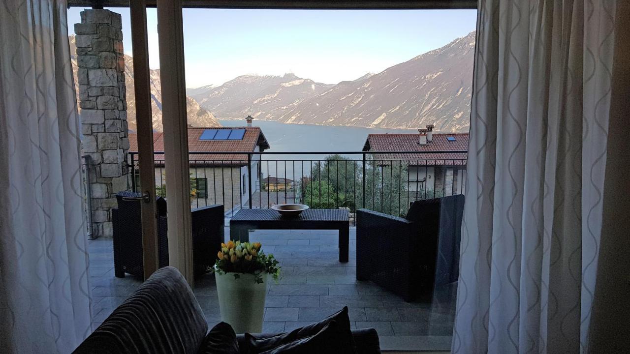 Villetta Sogno Sul Lago By Gardadomusmea トレモージネ エクステリア 写真