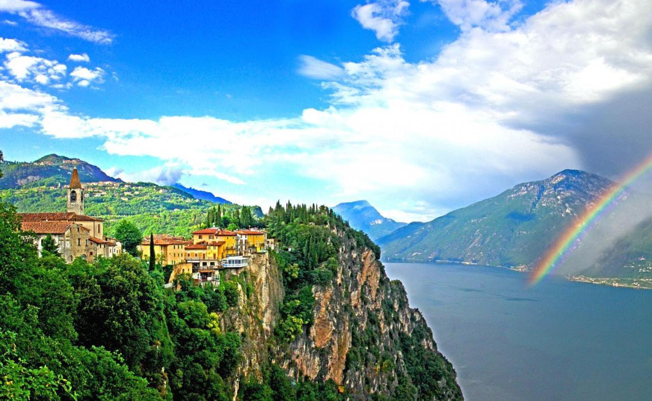 Villetta Sogno Sul Lago By Gardadomusmea トレモージネ エクステリア 写真